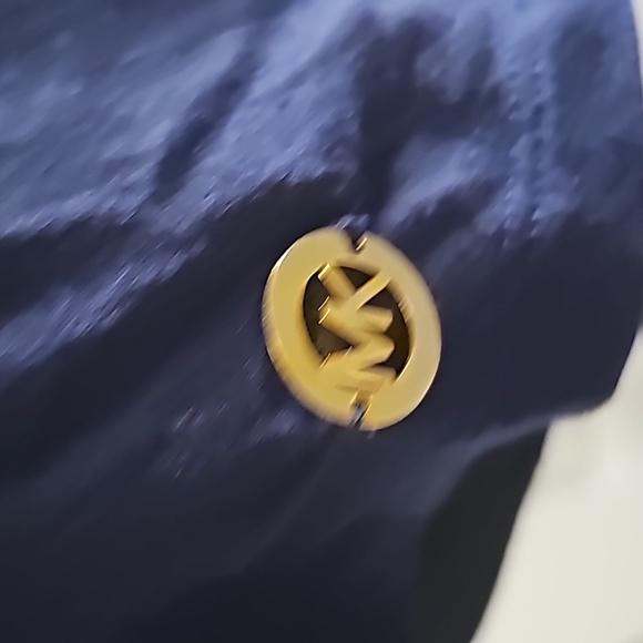 Cold shoulder top - Picture 5 of 5